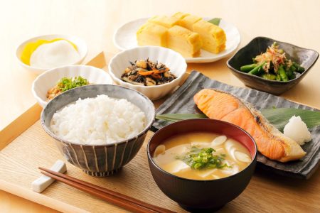スポーツ・競技に打ち込む子ども ジュニアアスリート向け 食事・栄養についての質問に管理栄養士がこたえます！｜アスリート ジュニアアスリート 栄養 食事 サッカー 小学生 中学生 高校生